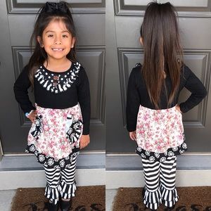 Girls 2 Piece Flowers and Stripe Set.